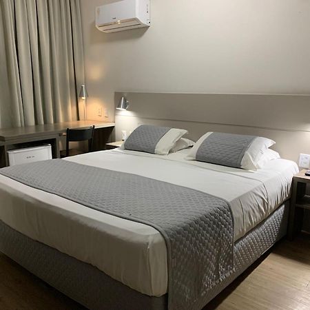 Hotel Valerim Itajai / Navegantes Kültér fotó