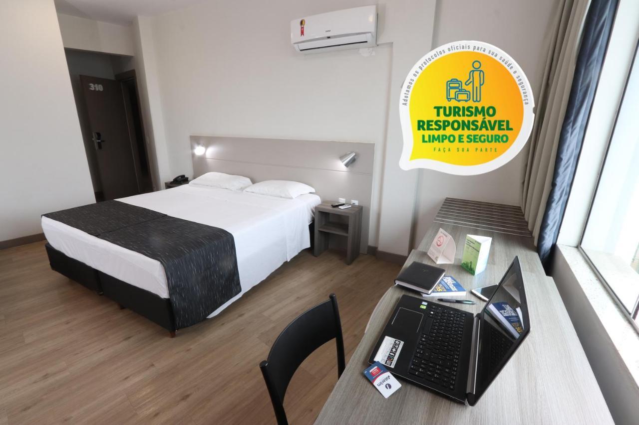 Hotel Valerim Itajai / Navegantes Kültér fotó
