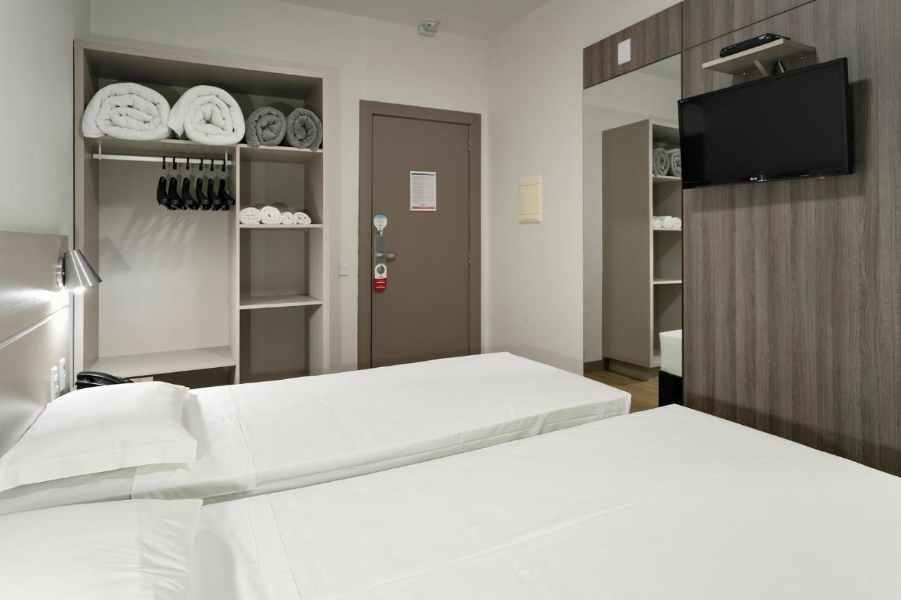 Hotel Valerim Itajai / Navegantes Kültér fotó