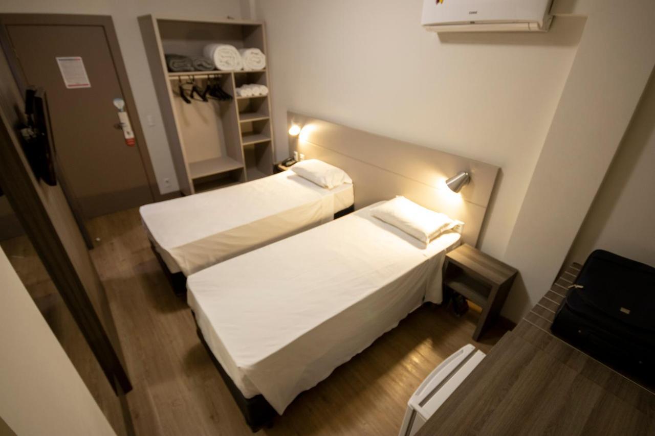 Hotel Valerim Itajai / Navegantes Kültér fotó