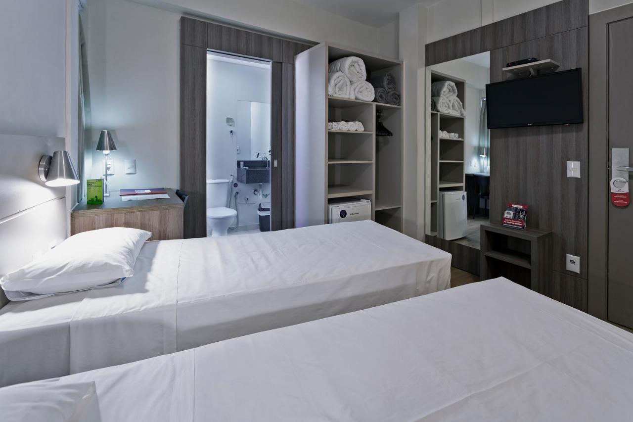 Hotel Valerim Itajai / Navegantes Kültér fotó