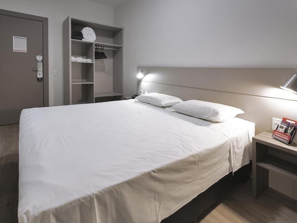 Hotel Valerim Itajai / Navegantes Kültér fotó
