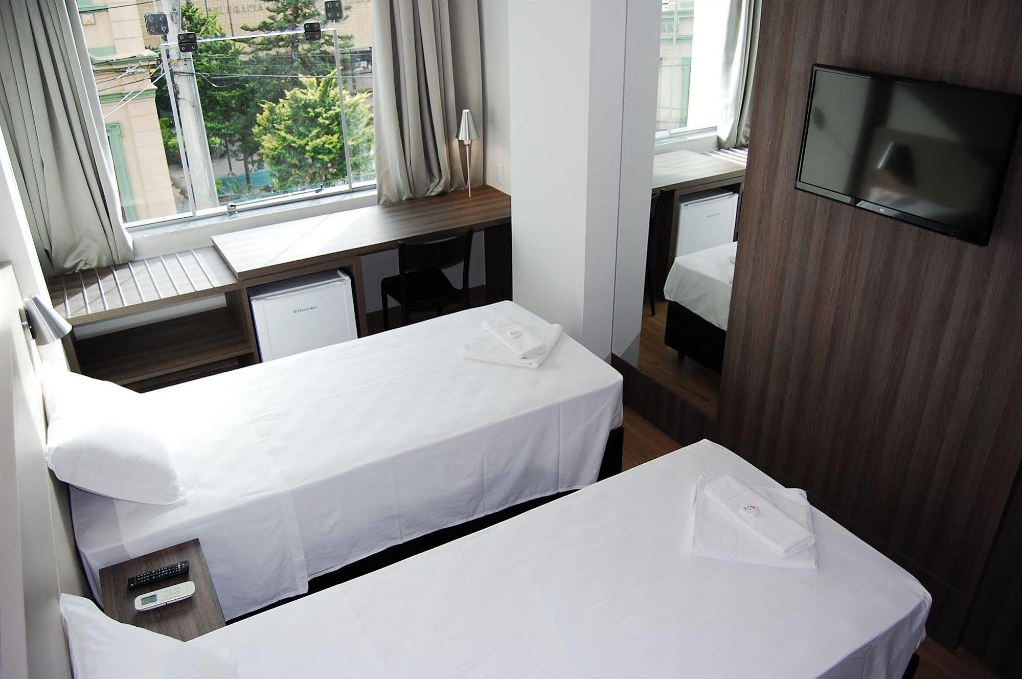 Hotel Valerim Itajai / Navegantes Kültér fotó